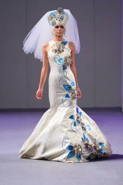 Evgenia Luzhina-Salazar show at Waldorf Astoria for Spring Summer 2013 during Couture Fashion Week on September 16, 2012 in NY — Stock Photo, Image