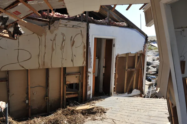 NEW YORK, NY - 09 NOVEMBRE : Scènes des suites de l'ouragan Sandy dans la partie Breezy Point de Far Rockawayon 9 novembre 2012 dans le Queens borough de New York . — Photo