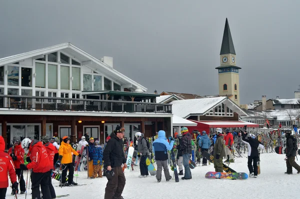 Blick auf die Stratton Ski Resort Lodge i Stratton, Vermont — Stockfoto