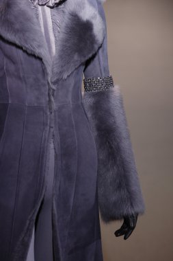 Paris, Fransa - 6 Mart: manken sırasında andrew pist yürür gn hazır giyim sonbahar kış 2011 2012 show paris moda haftası sırasında 6 Mart 2011 de paris, Fransa