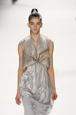 Issey miyake - paris moda haftası