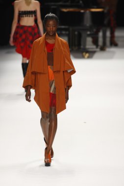 Issey miyake - paris moda haftası