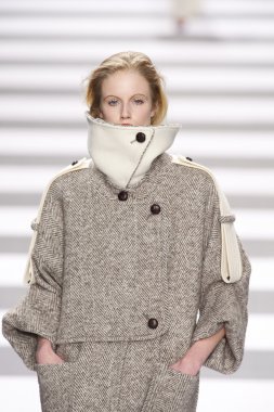 Jean-charles de castelbajac paris moda haftası