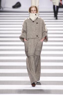 Jean-charles de castelbajac paris moda haftası