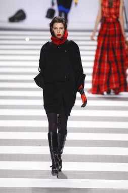 Jean-charles de castelbajac paris moda haftası