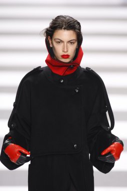 Jean-charles de castelbajac paris moda haftası