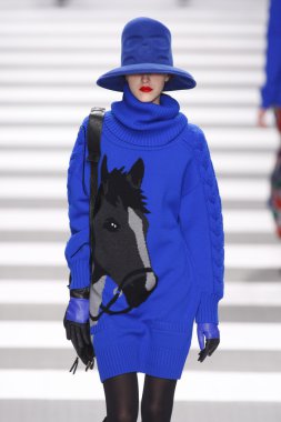 Jean-charles de castelbajac paris moda haftası