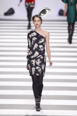 Jean-charles de castelbajac paris moda haftası