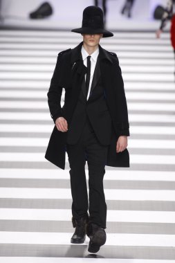 Jean-charles de castelbajac paris moda haftası