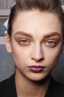 Paris, Fransa - Mart 06: manken kuliste kenzo Moda Fuarı paris moda haftası sırasında 6 Mart 2011 de paris, Fransa hazır hale getirilir.