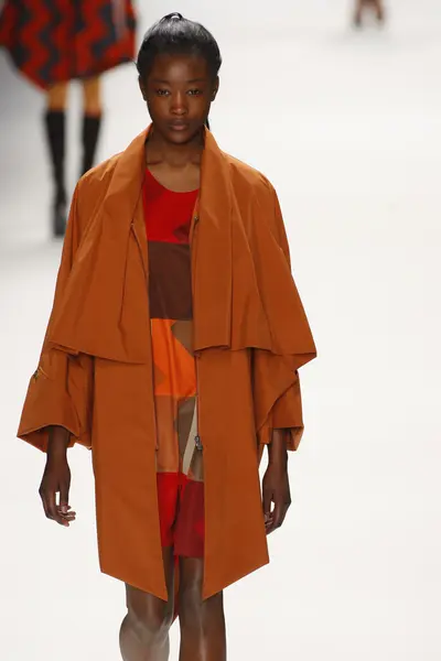 Issey miyake - paris modevecka — Stockfoto