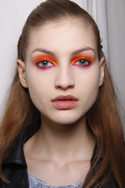 PARIS, FRANCE - MARCH 07: A model getting ready backstage during the Comuun Ready to Wear Autumn Winter 2011 2012 show during Paris Fashion Week on March 7, 2011 in Paris, France — Stock Photo, Image