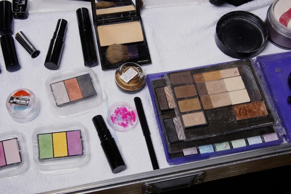 PARIS, FRANCE - MARCH 07: A makeup kit backstage during the Comuun Ready to Wear Autumn Winter 2011 2012 show during Paris Fashion Week on March 7, 2011 in Paris, France — Stock Photo, Image