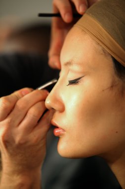 New York-11 Eylül: Philippe ve David sarışın yürür pist sarışınlar koleksiyonu bahar için / 2013 yaz