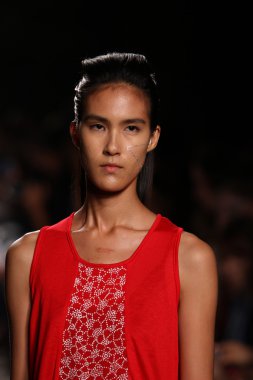 New york, ny - Eylül 05: model Daire 4 köşe pist yürür