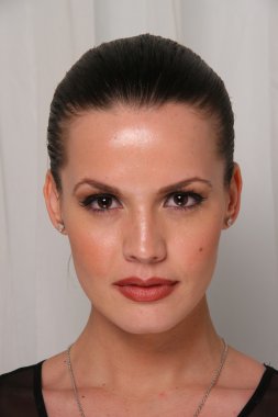 New york, ny-Şubat 07: manken elliott sahne arkasında hazır hale evan collection sonbahar kış 2013 07 Şubat 2013 yılında nyc üzerinde mercedes-benz moda haftası için.