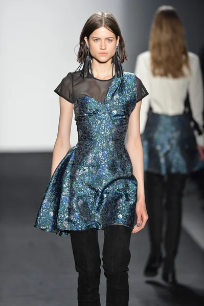 NEW YORK - FEBRUARY 07: A model walks the runway at the Timo Weiland Fall Winter 2013 Women's Collection during Mercedes-Benz Fashion Week on February 7, 2013 in New York City — Stock Photo, Image