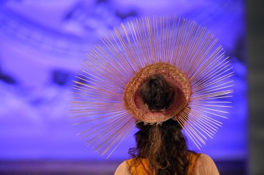 New york - 17 Şubat: kristin costa moda pist yürüyüş modeli couture moda haftası 15 Şubat 2013 tarihinde new York'ta new yorker hotel göster