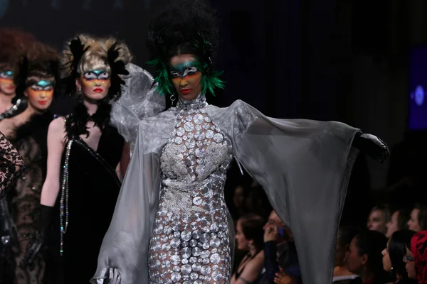 NEW YORK - FEBRUARY 15: Models walk runway finale on the Catalin Botezatu fashion runway at The New Yorker Hotel during Couture Fashion Week on February 15, 2013 in New York City — Stock Photo, Image