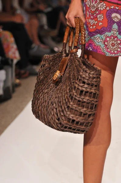 MIAMI - JULY 18: Model walks runway at the Zingara Collection for Spring, Summer 2012 during Mercedes-Benz Swim Fashion Week on July 18, 2011 in Miami, FL — Stock Photo, Image