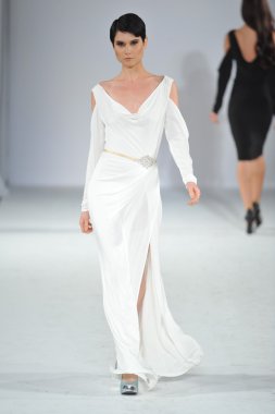 Los angeles - 13 Mart: model pia pist yürür gladys tarzı moda haftasında perey vibiana katedral üzerinde 13 Mart 2013 yılında los angeles, ca