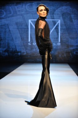 Los angeles - 12 Mart: model yürür pist michael costello gösteri proje ethos moda olay sırasında kulüp avalon üzerinde 12 Mart 2013 yılında los angeles, ca