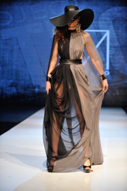 Los angeles - 12 Mart: model yürür pist michael costello gösteri proje ethos moda olay sırasında kulüp avalon üzerinde 12 Mart 2013 yılında los angeles, ca