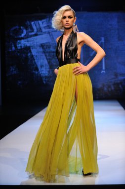 Los angeles - 12 Mart: bir model yürüyüş pist michael costello gösteri proje ethos moda olay sırasında kulüp avalon üzerinde 12 Mart 2013 yılında los angeles, ca