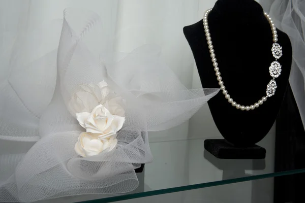 Bridal jewelery at the stand — Stock Photo, Image