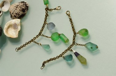 Mat yüzeyi yansımaları ile moda aksesuarları