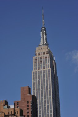 New york city - 16 Mayıs: empire state binasının üst. 16 Mayıs 2011 Manhattan, new york şehri. Dünyanın 40 yıldır (1931-1972 den binanın en yüksek olarak durdu).
