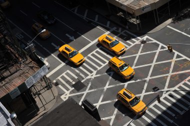 sarı taksiler lexington avenue, Yukarı Doğu Yakası manhattan şehir merkezine gidiş new york ny