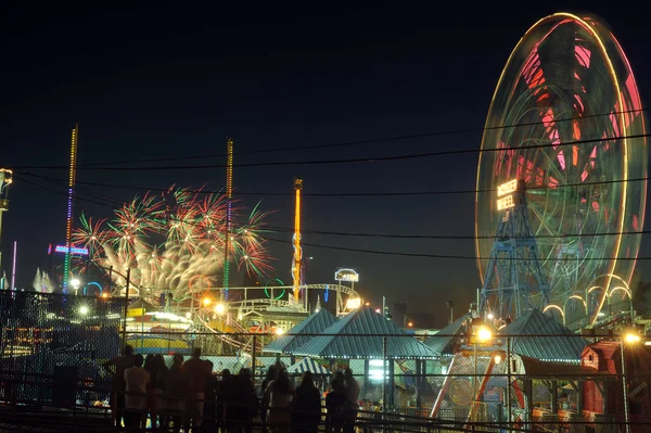 4th of July Independence Day firework show — Stock Photo, Image