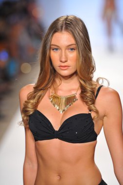 Bahar, yaz 2014 sauvage koleksiyonu