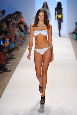 Bahar, yaz 2014 sauvage koleksiyonu