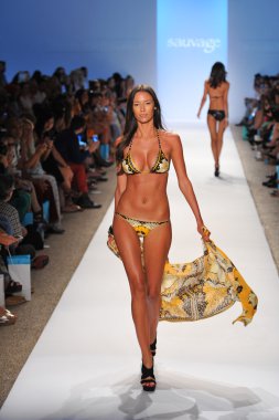 Bahar, yaz 2014 sauvage koleksiyonu