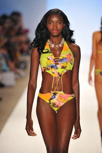 A model walks the runway at the Aquarella Swimwear show — Stock Photo, Image