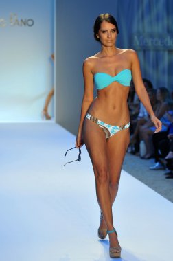 modeli pist yürür poco pano koleksiyonu