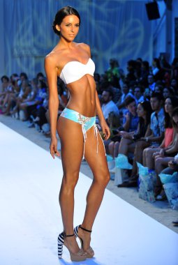 modeli pist yürür poco pano koleksiyonu