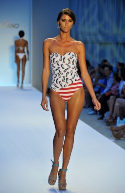 modeli pist yürür poco pano koleksiyonu