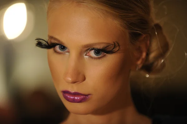 A Model attends the Pamela Gonzales presentation — Stock Photo, Image