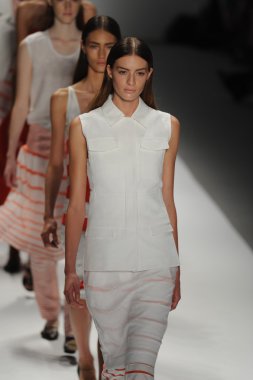 modelleri pist finale richard chai yürü.