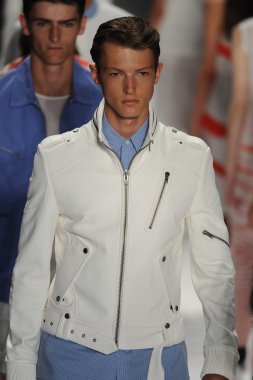 modelleri pist finale richard chai yürü.