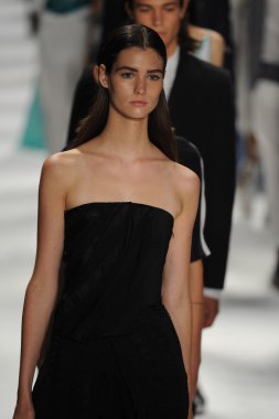 modelleri pist finale richard chai yürü.