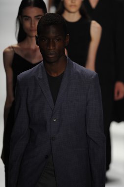 modelleri pist finale richard chai yürü.