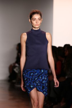 peter som göstermek de pist model yürür