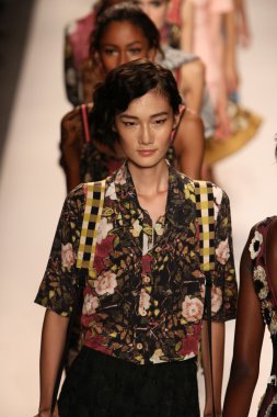 modelleri yürümek pist finale tracy reese gösterisi