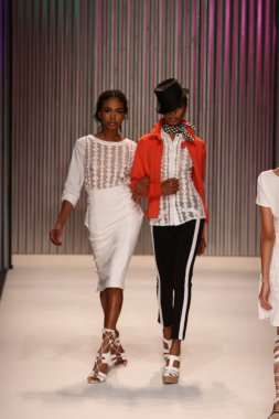 modelleri yürümek pist tracy reese gösterisi