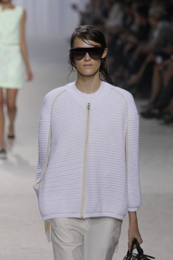 phillip lim gösteri pist model yürür