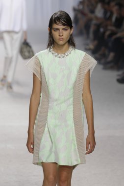 phillip lim gösteri pist model yürür